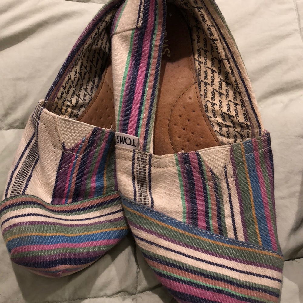 TOMS striped slip on shoes, sz 7